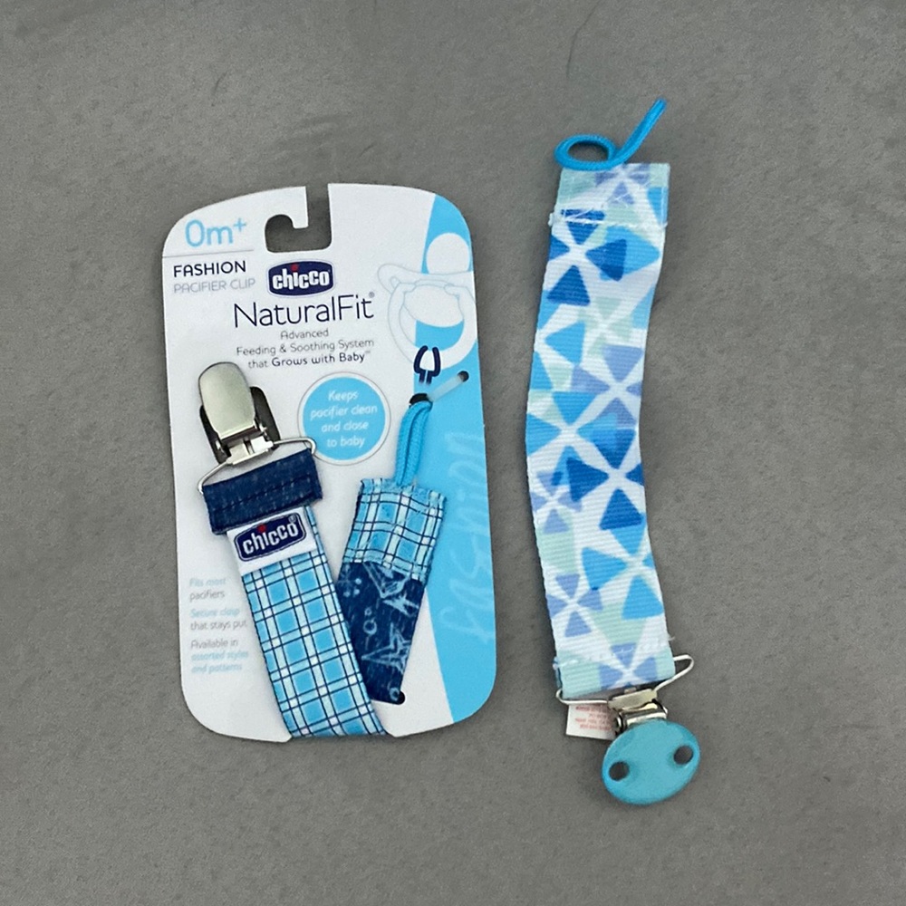 Pacifier holder